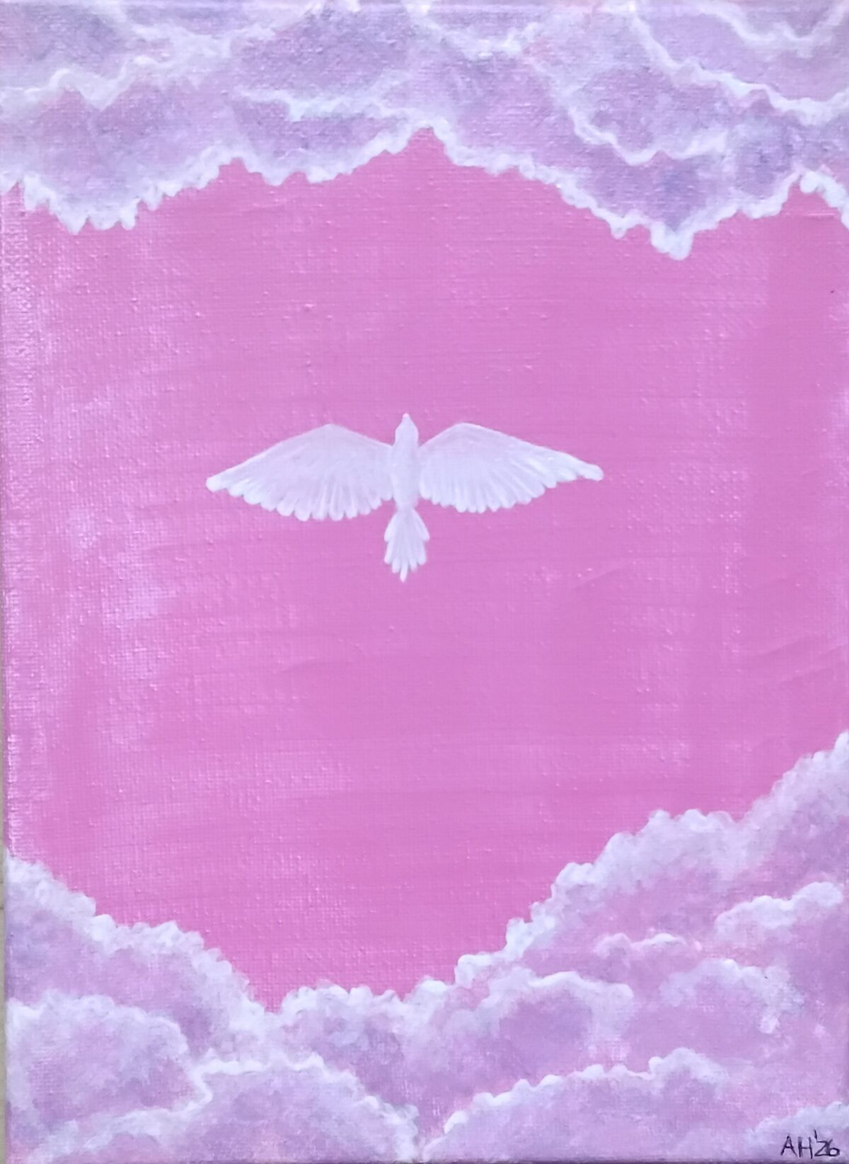 Ein weißer Vogel mit ausgebreiteten Schwingen schwebt in einem rosafarbenen Himmel, oben und unten gerahmt von hellen, lavendelfarbenen Wolken.
